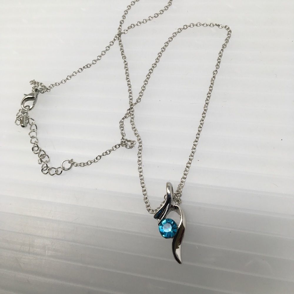 Blue Wispy Gem Necklace (G2)